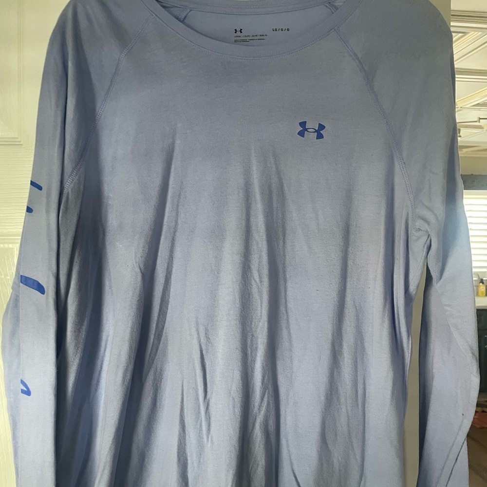 Under Armour Women’s Light Blue Long Sleeve Tee